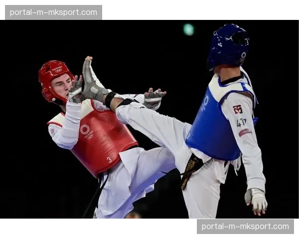 特写：乌兹别克斯坦“妈妈选手”罗曼诺娃产后复出，再获奥运资格